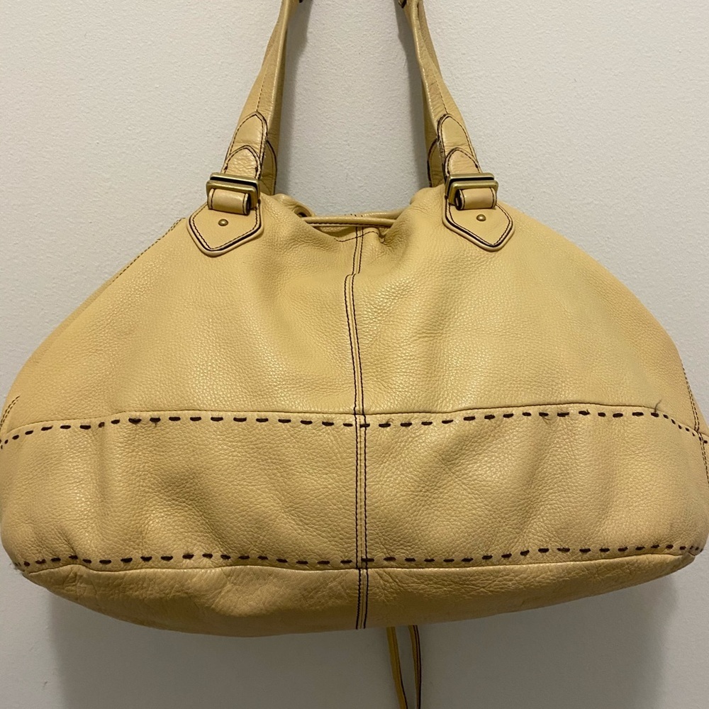 Cole Haan large tote in tan color in preowned condition - Picture 4 of 12